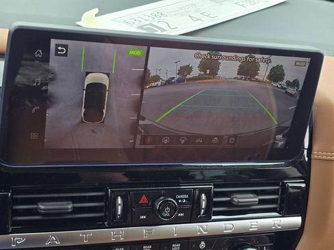 New 2026 Nissan Pathfinder Platinum AWD/4WD image 15