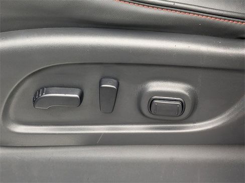 Used 2021 Nissan Titan PRO-4X w/ Off Road Protection Package image 21