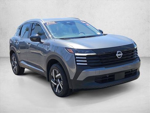 Used 2026 Nissan Kicks SV FWD image 3