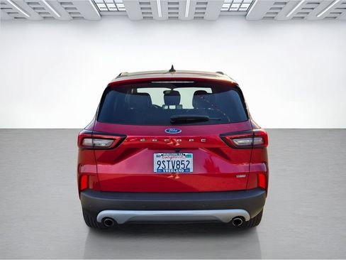 Used 2024 Ford Escape SE FWD image 5