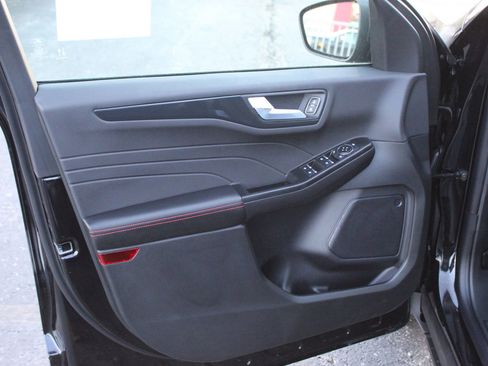 New 2026 Ford Escape ST-Line w/ Tech Pack #1 image 19