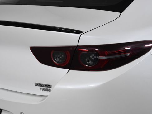Used 2021 MAZDA MAZDA3 2.5 Turbo Sedan w/Premium Plus image 31