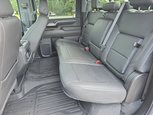 Used 2025 GMC Sierra 2500 SLT w/ SLT Premium Package AWD/4WD image 31