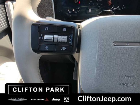 Used 2024 Hyundai Santa Fe SEL AWD/4WD image 22