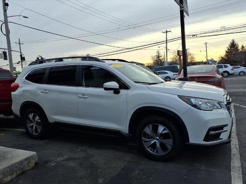 Used 2019 Subaru Ascent Premium image 4