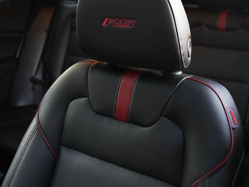 Used 2025 Chevrolet Trax RS w/ Sunroof Package image 11