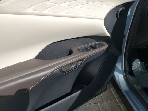 Used 2023 Lexus RX 350 w/ Accessory Package (Z1) image 18