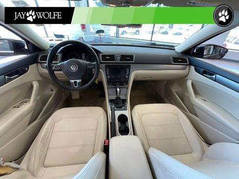Used 2014 Volkswagen Passat TDI SE FWD image 8