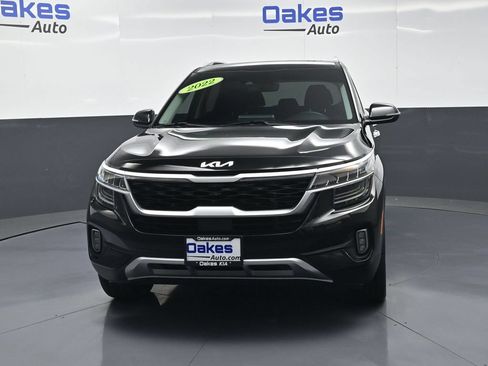Certified 2022 Kia Seltos SX w/ Sunroof Package AWD/4WD image 4