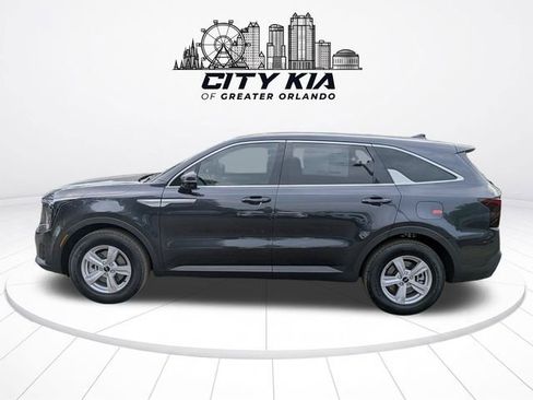 New 2026 Kia Sorento LX FWD image 3