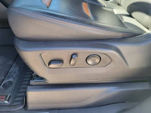 Used 2024 GMC Sierra 2500 AT4 w/ Technology Package image 25