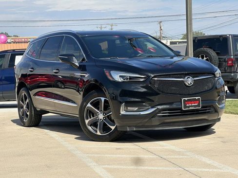 Used 2020 Buick Enclave Essence w/ Sport Touring Edition image 3