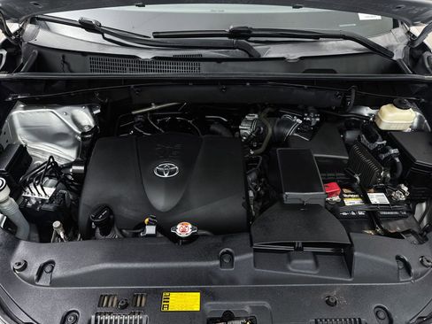 Used 2018 Toyota Highlander Limited AWD/4WD image 10
