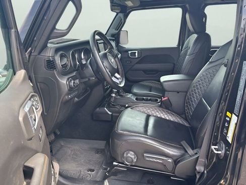 Used 2021 Jeep Wrangler Unlimited Sahara AWD/4WD image 11