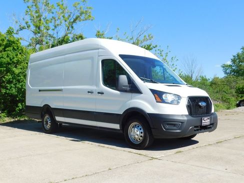 Used 2024 Ford Transit 250 148 High Roof Extended AWD w/ Load Area Protection Package image 3