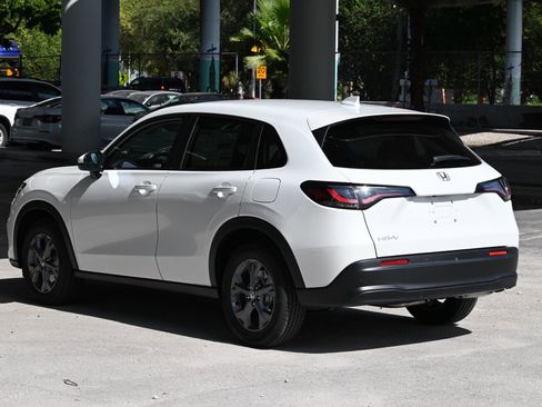 New 2026 Honda HR-V LX image 7
