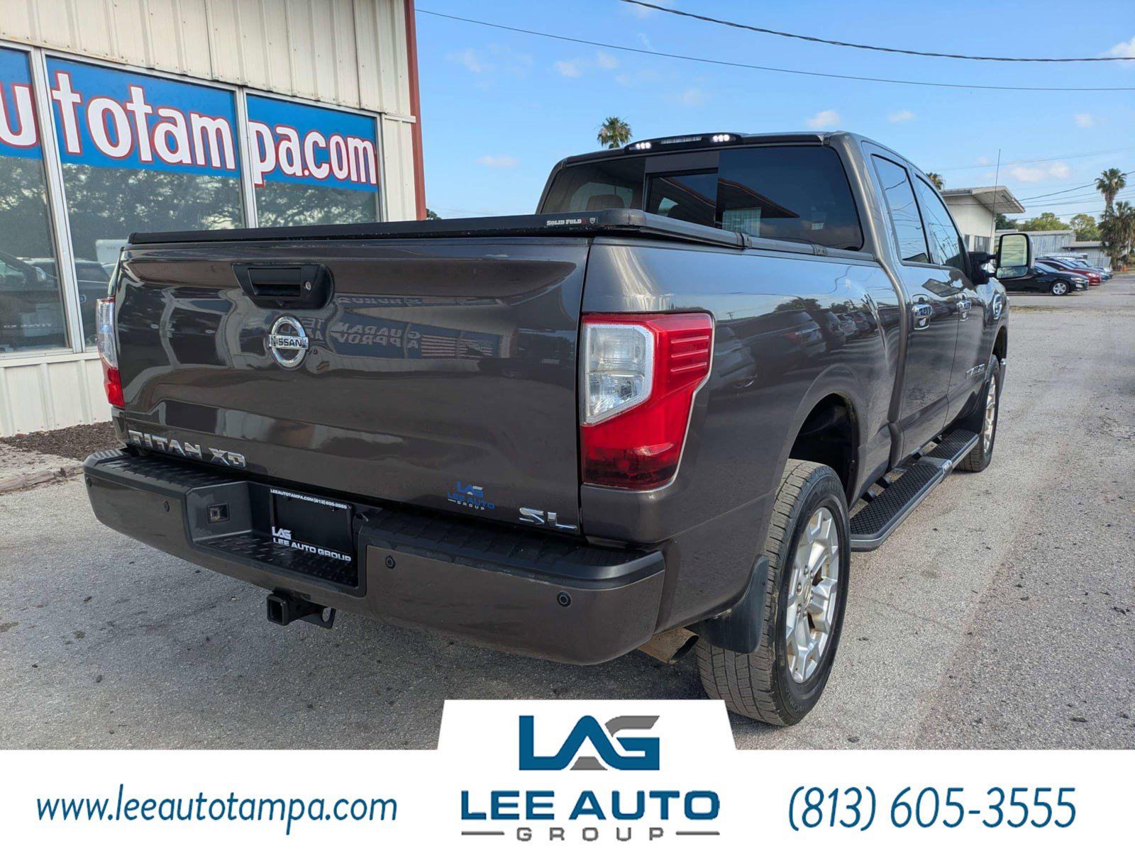 Used 2016 Nissan Titan SL RWD image 3