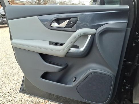 Used 2019 Chevrolet Blazer LT image 29