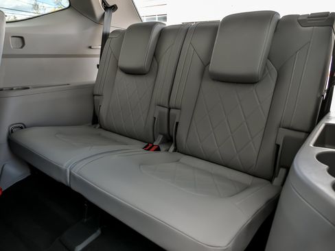 Used 2025 Volkswagen Atlas SEL Premium R-Line image 19