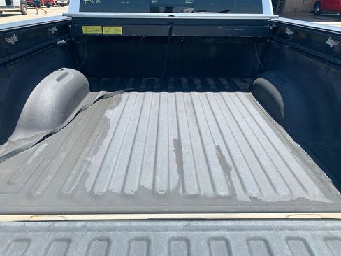 Used 2019 RAM 1500 Laramie AWD/4WD image 25