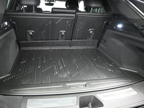 New 2026 Cadillac Lyriq Premium Luxury image 16