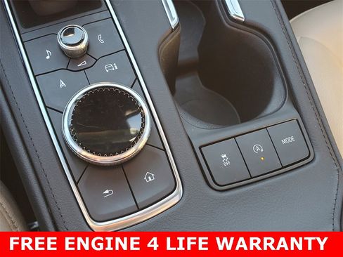 Used 2024 Cadillac XT4 Luxury w/ Cold Weather Package image 27