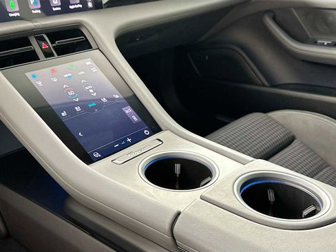 Certified 2025 Porsche Taycan image 19