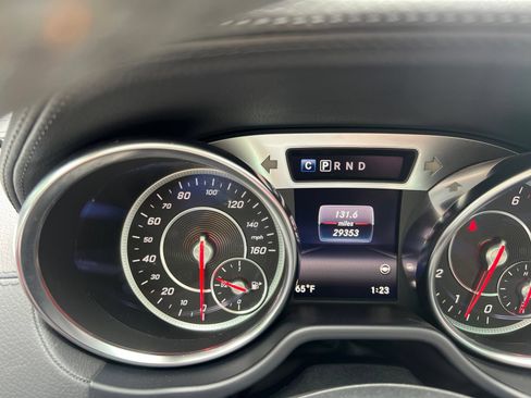 Used 2019 Mercedes-Benz SL 550 image 20
