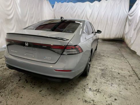 Used 2025 Honda Accord Sport image 7