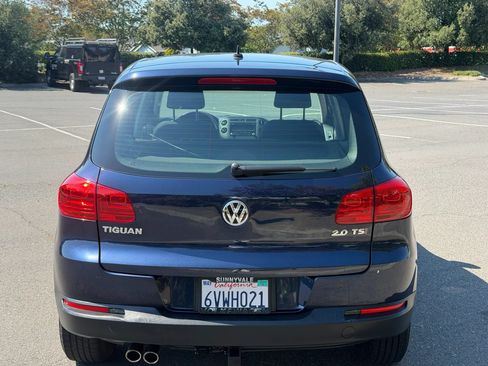 Used 2012 Volkswagen Tiguan S FWD image 7