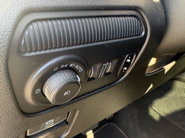 Used 2024 Jeep Wagoneer Series II w/ Flexible Seating Group RWD image 8