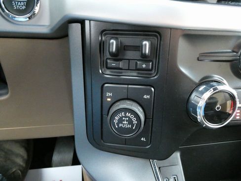 Used 2022 Ford F150 XLT w/ Equipment Group 302A High image 26