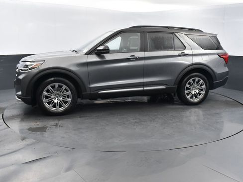 New 2026 Ford Explorer Platinum image 5