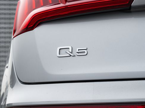 Used 2019 Audi Q5 Prestige image 32