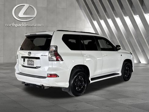 Used 2020 Lexus GX 460 Premium w/ Premium Package image 6