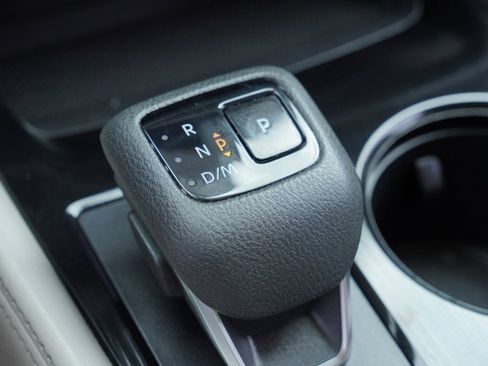 Used 2023 Nissan Rogue SL w/ SL Premium Package image 19