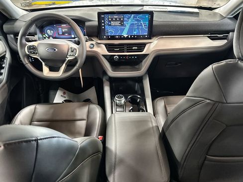 New 2026 Ford Explorer Active w/ Active Comfort Package RWD image 26