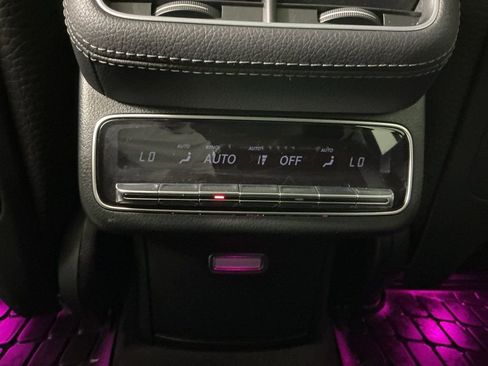 Used 2023 Mercedes-Benz GLS 450 4MATIC image 32