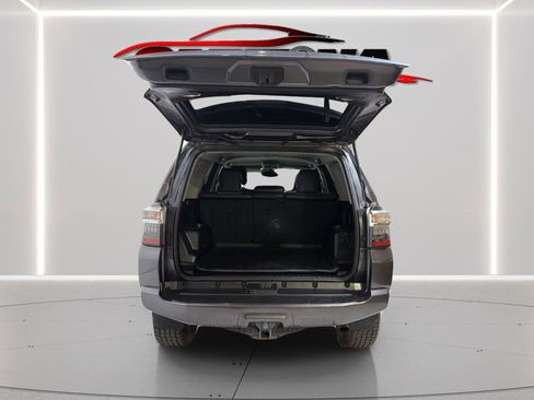 Used 2017 Toyota 4Runner SR5 Premium image 22