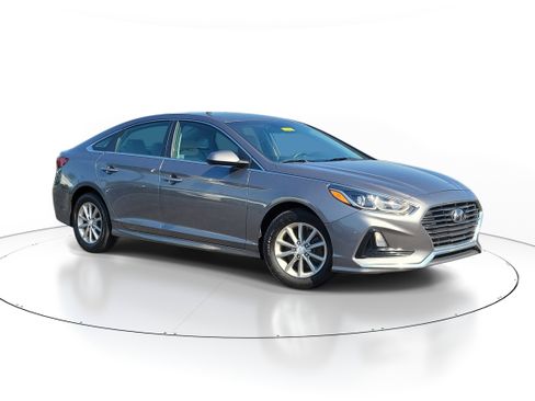 Used 2019 Hyundai Sonata SE w/ Cargo Package FWD image 1