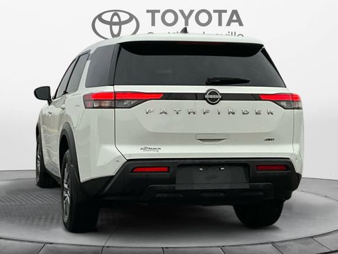 Used 2025 Nissan Pathfinder S image 3