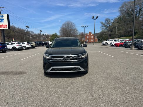 Used 2022 Volkswagen Atlas SE image 2