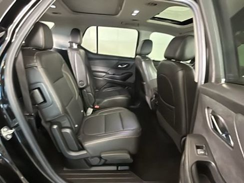 Used 2021 Chevrolet Traverse Premier w/ Redline Edition AWD/4WD image 29