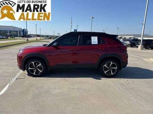 Used 2022 Chevrolet TrailBlazer RS FWD image 3