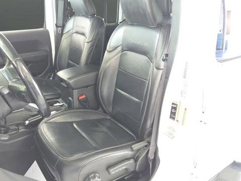 Used 2020 Jeep Wrangler Unlimited Sahara AWD/4WD image 9