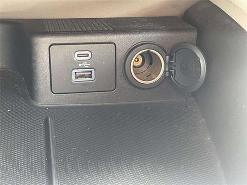 Used 2022 Ford Escape SEL image 19