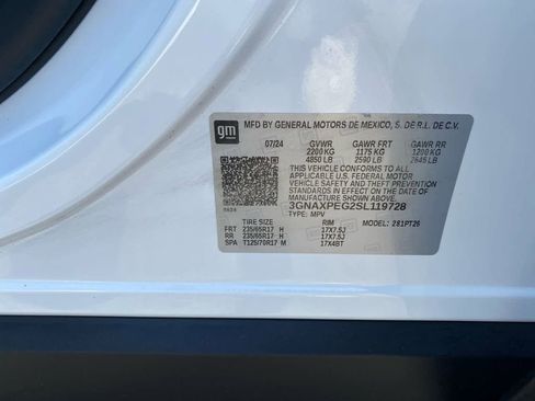 New 2025 Chevrolet Equinox LT w/ Convenience Package II image 30