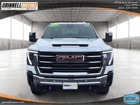 Used 2024 GMC Sierra 2500 SLT w/ SLT Premium Package image 2
