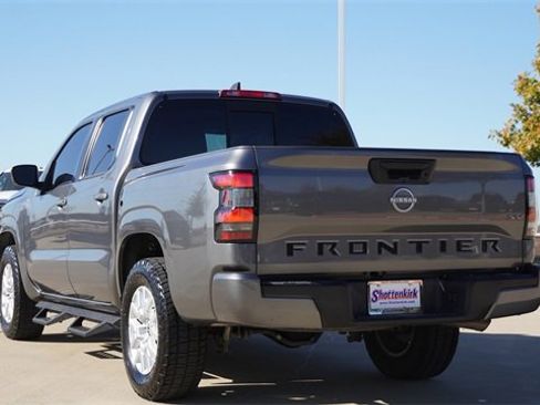 Used 2022 Nissan Frontier SV image 7