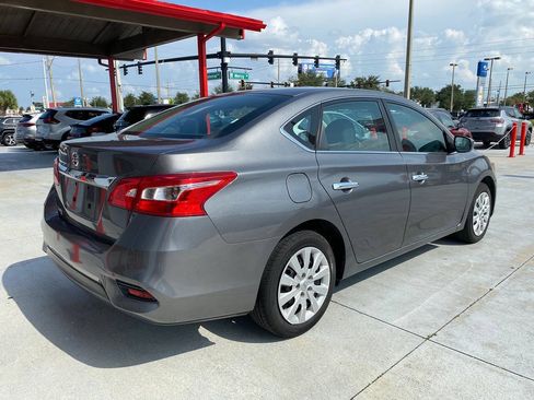 Used 2019 Nissan Sentra S FWD image 7
